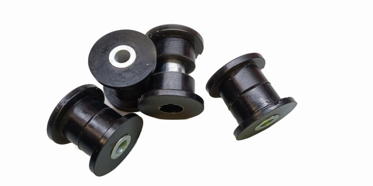 suspension bushes VW T3 2wd / syncro ( 21mm )).jpg