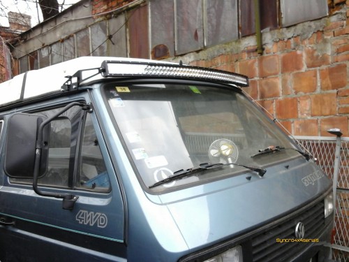 52" Light Bar Brackets VW T3.jpg