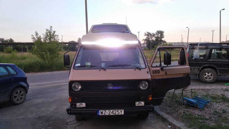 52" Light Bar Brackets VW T3.jpg